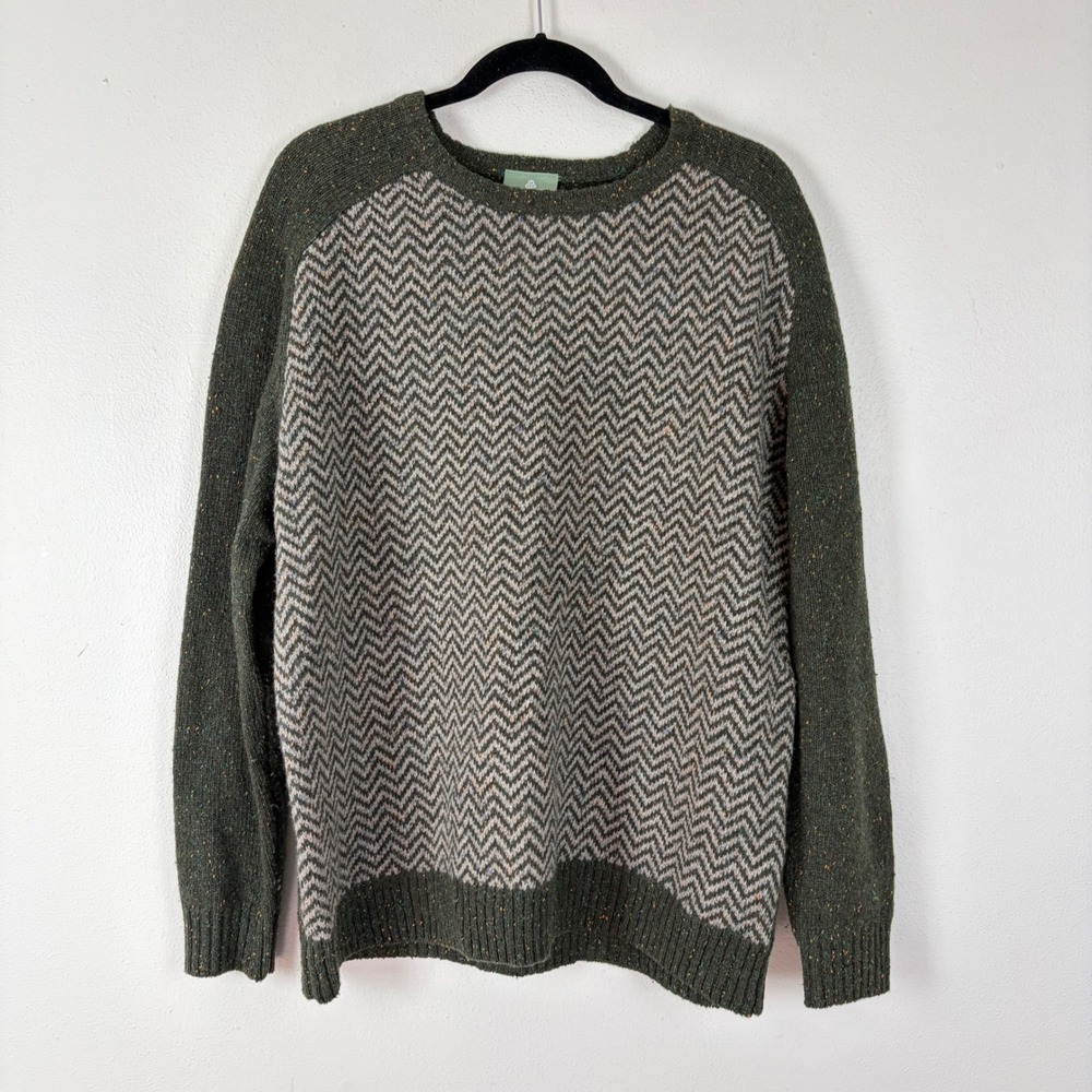 Aran Woollen Mills Lambswool Chevron Donegal Flecked Sweater Olive Green L